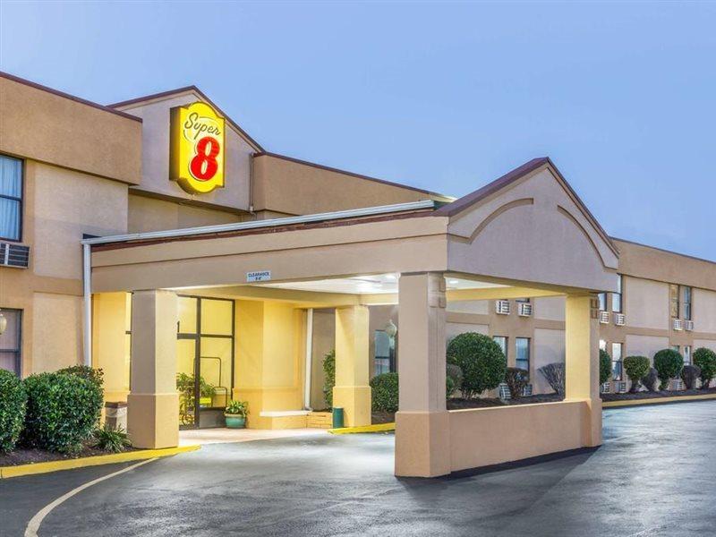 Super 8 By Wyndham Knoxville Downtown Area Εξωτερικό φωτογραφία