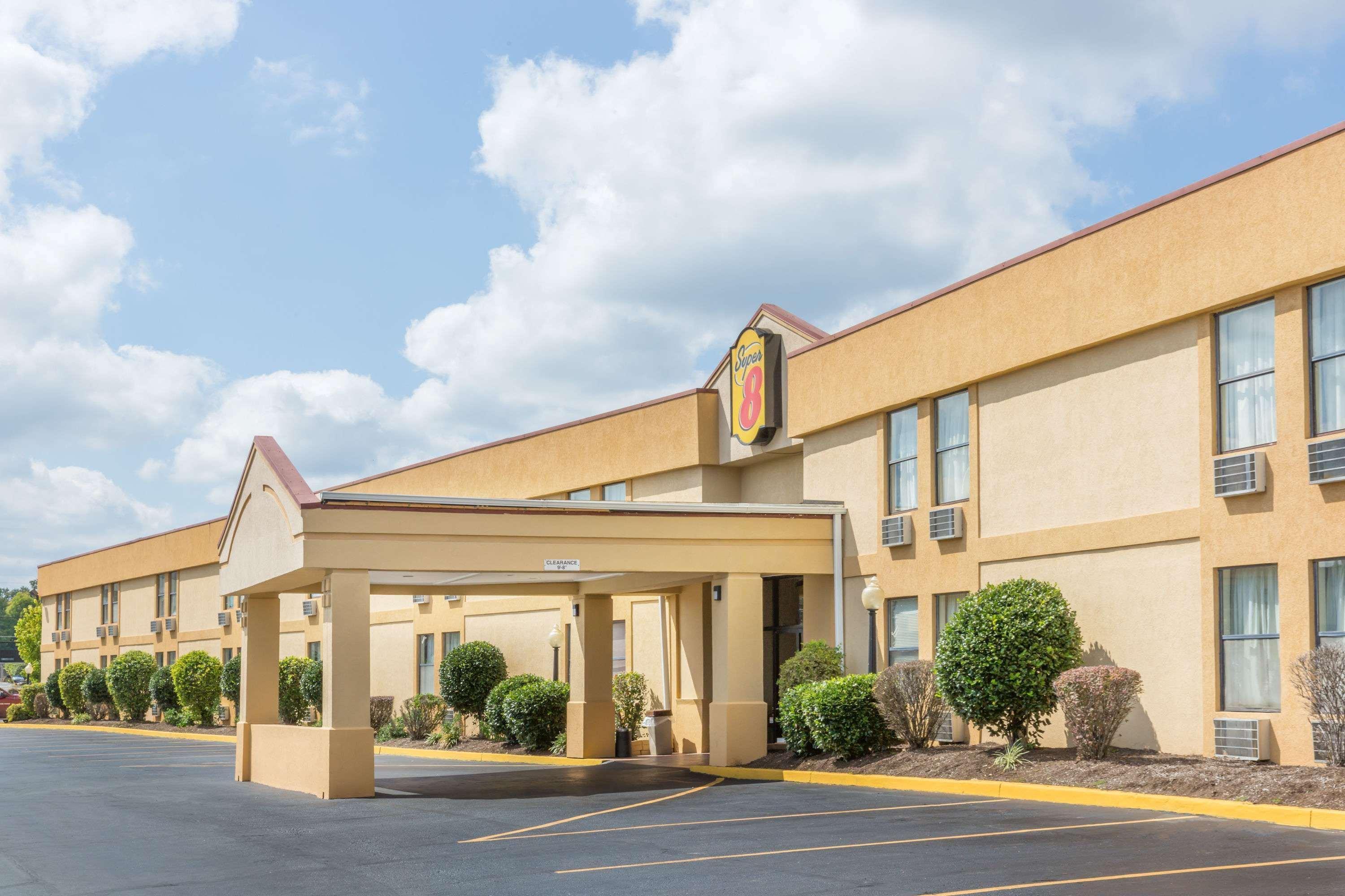 Super 8 By Wyndham Knoxville Downtown Area Εξωτερικό φωτογραφία