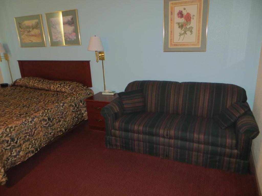 Super 8 By Wyndham Knoxville Downtown Area Εξωτερικό φωτογραφία